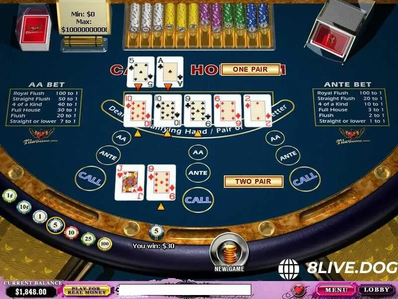 Người chơi nên quan sát và phân tích bài của đối thủ trong ván